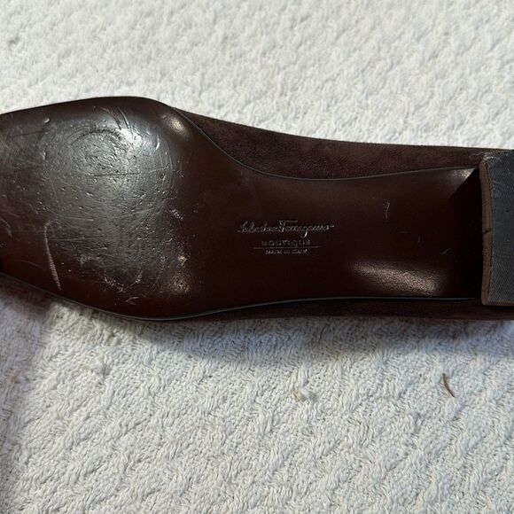 Salvatore Ferragamo Dark Brown Suede Patent Leather Block Heel Pumps Size 9.5 B - Picture 7 of 8